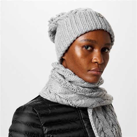 michael kors black beanie